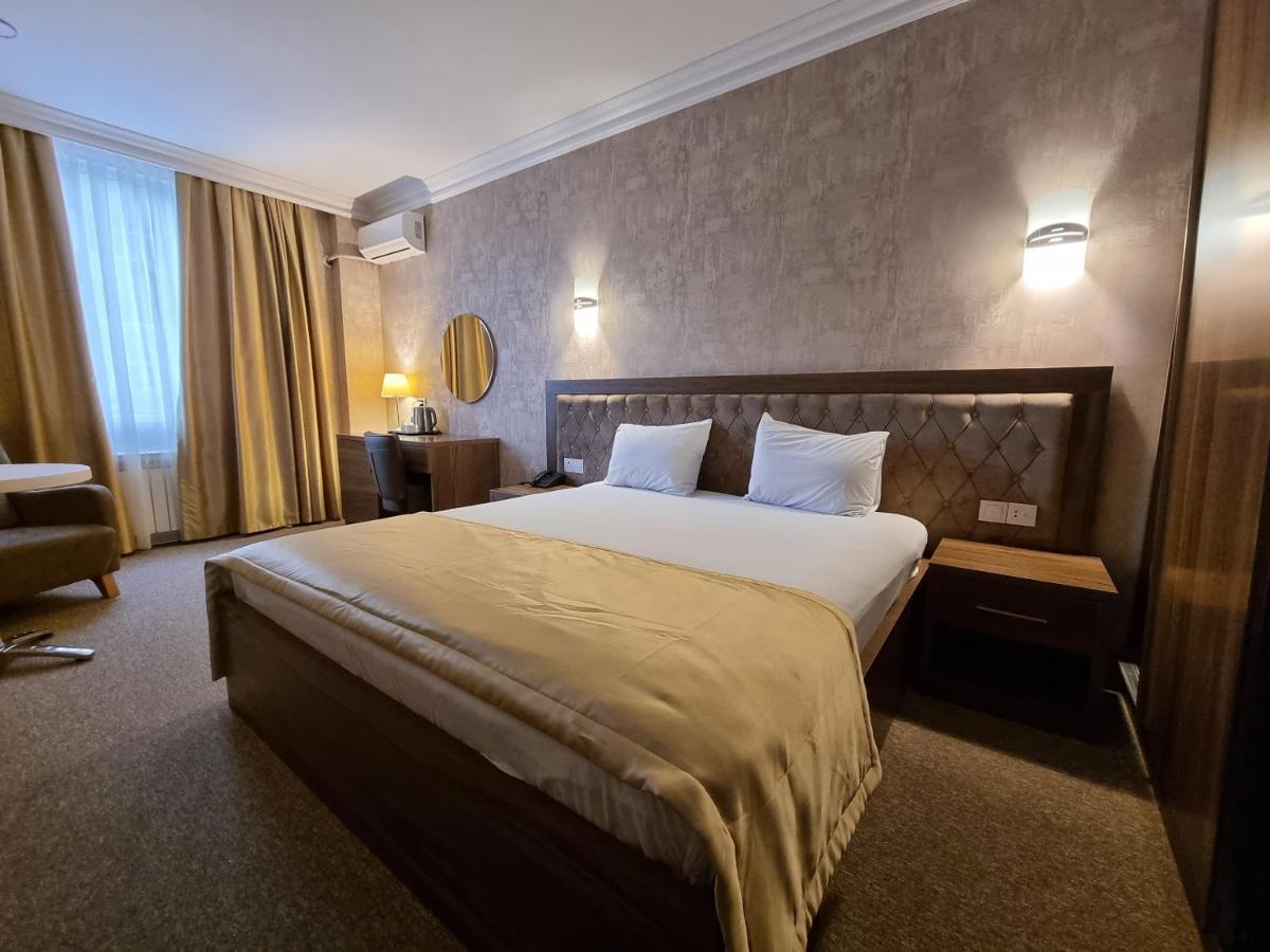 Royal Sapphire Hotel Баку Екстериор снимка