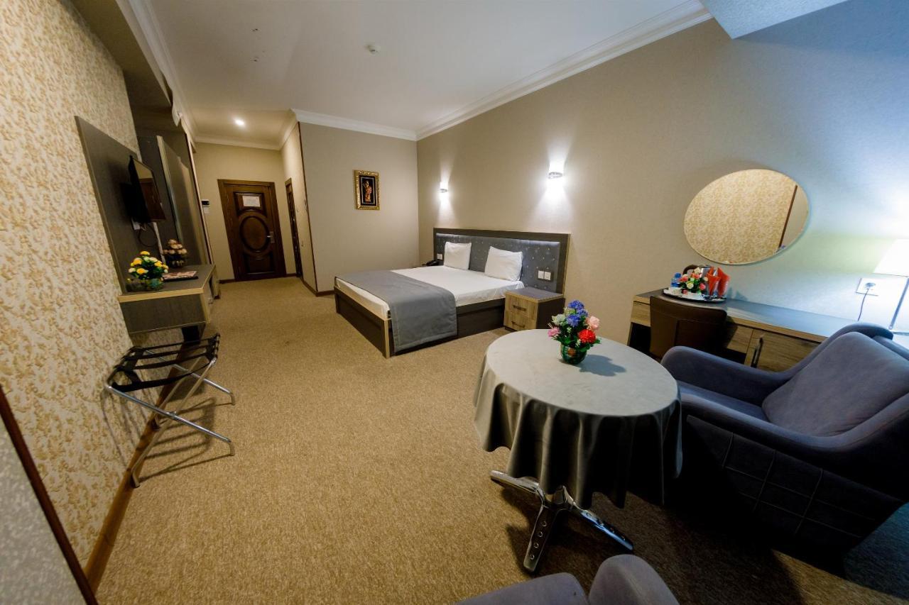 Royal Sapphire Hotel Баку Екстериор снимка