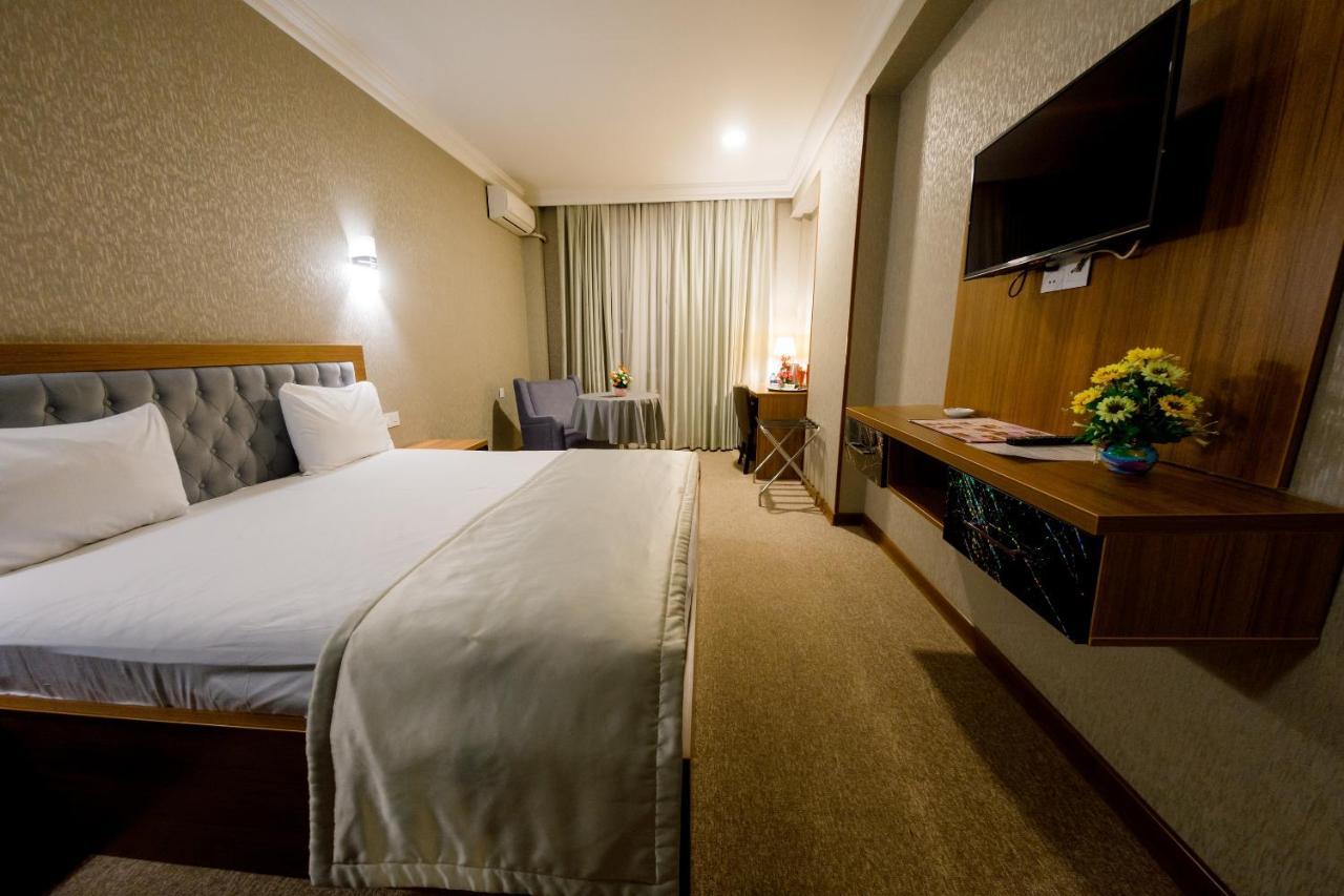 Royal Sapphire Hotel Баку Екстериор снимка